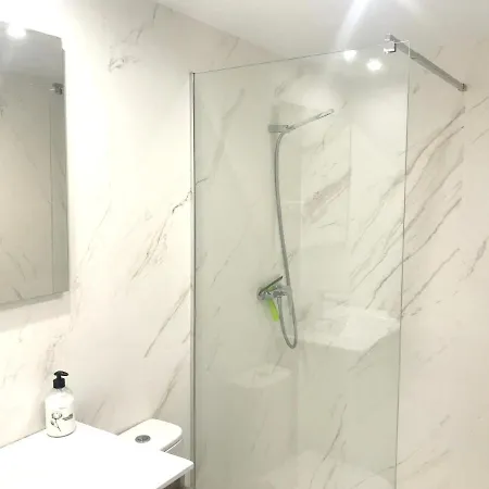 Spacious With Views In Malaga 77 M² Shared Pool *